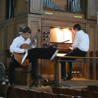 Stan Van Rompay en Wouter Moerman op het recital voor orgel en gitaar