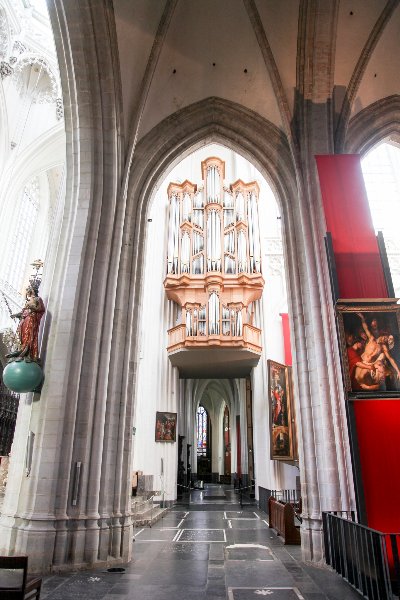Onze-Lieve-Vrouwekathedraal te Antwerpen