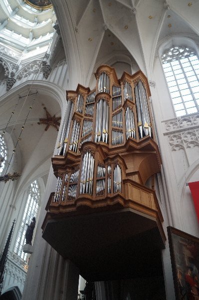 Antwerpen, kathedraal. Metzler, 1993.