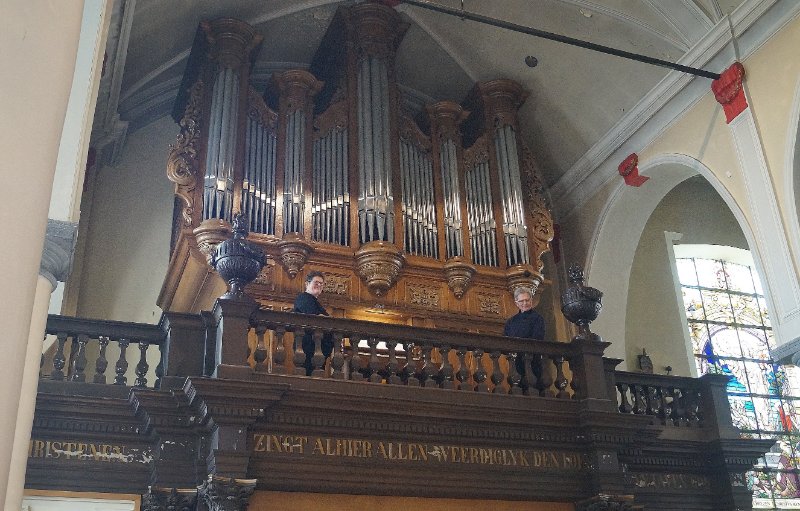 Maldegem, Sinte-Barbarakerk.Eric van Ransbeeck aan het Hooghuysorgel.