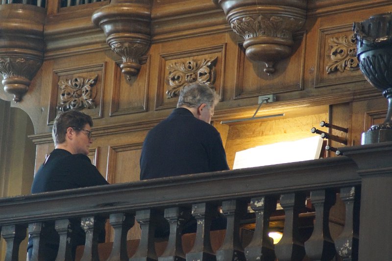 Maldegem, Sinte-Barbarakerk. Eric van Ransbeeck aan het Hooghuysorgel.