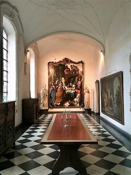 In de pandgangen van het Augustinusklooster met uitleg door Paul Oyen