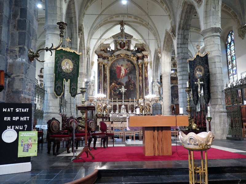 De Sint-Martinuskerk te Ekkergem